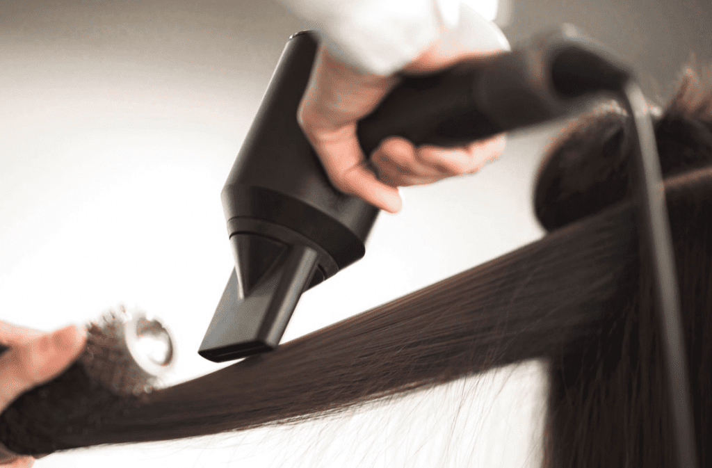 How to straighten hair with a blow dryer