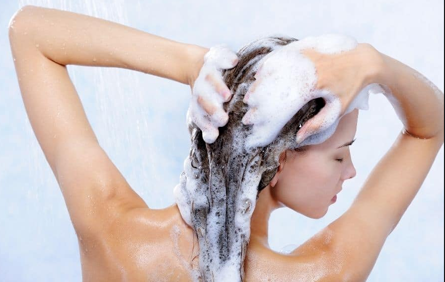 How to get purple shampoo out of hair